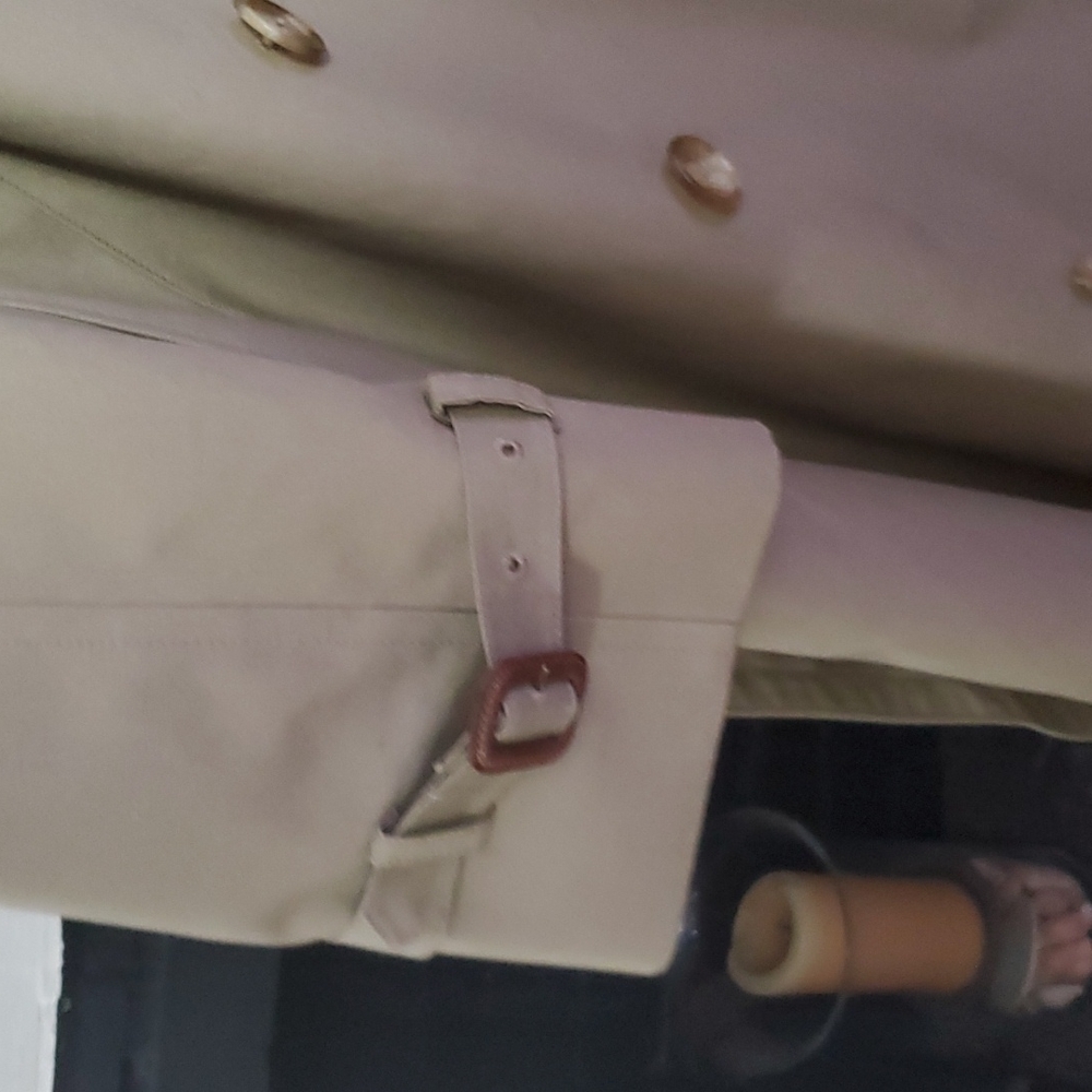 Brooks Brothers trench coat - Picture 2 of 16